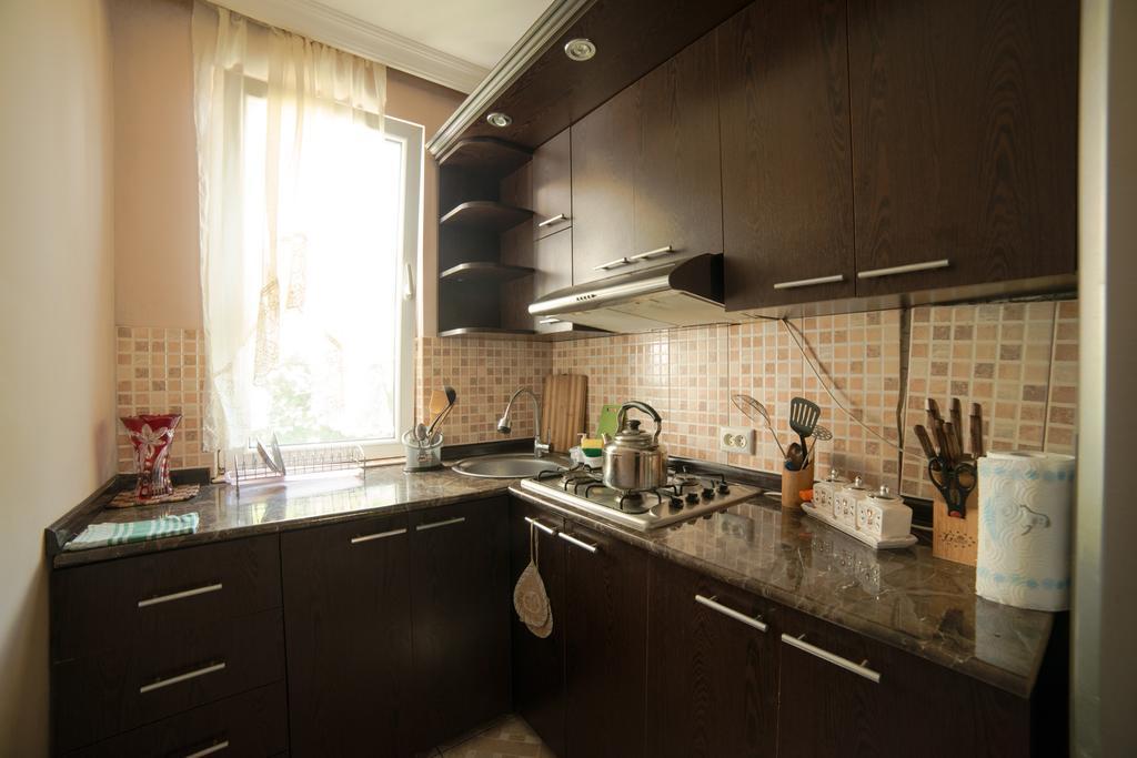 Angisa Apartment Batumi Exterior photo
