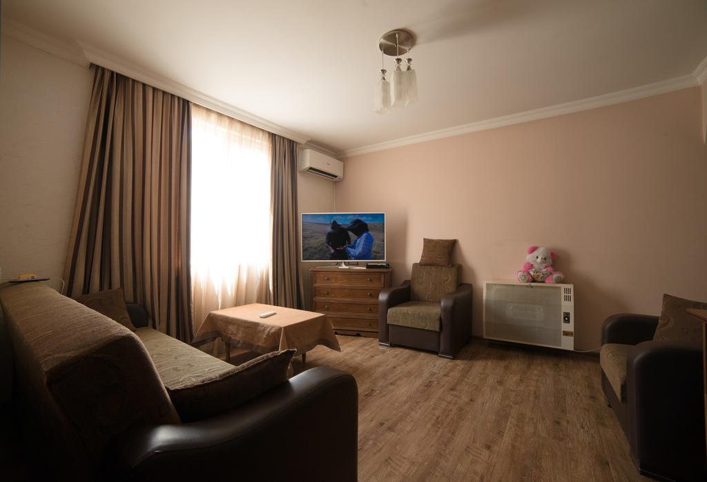 Angisa Apartment Batumi Exterior photo