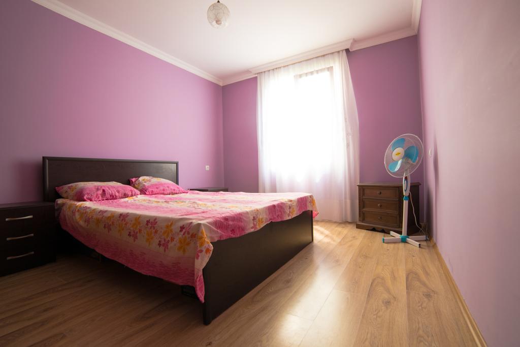 Angisa Apartment Batumi Exterior photo